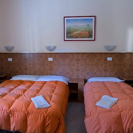 ג'נובה Hotel Fiumara מראה חיצוני תמונה