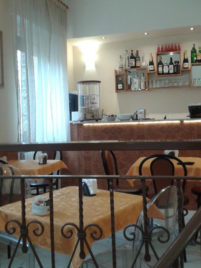ג'נובה Hotel Fiumara מראה חיצוני תמונה