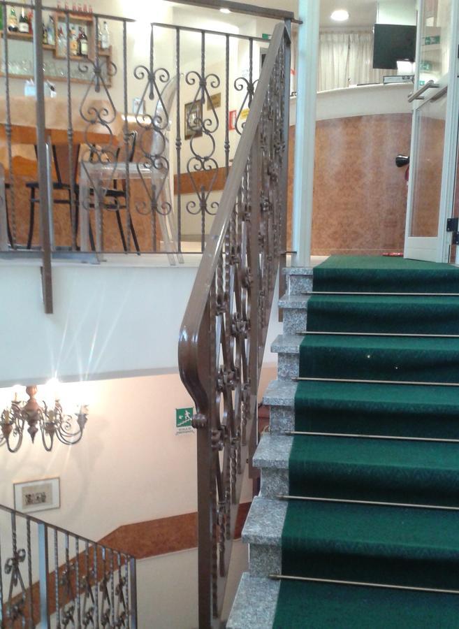 ג'נובה Hotel Fiumara מראה חיצוני תמונה